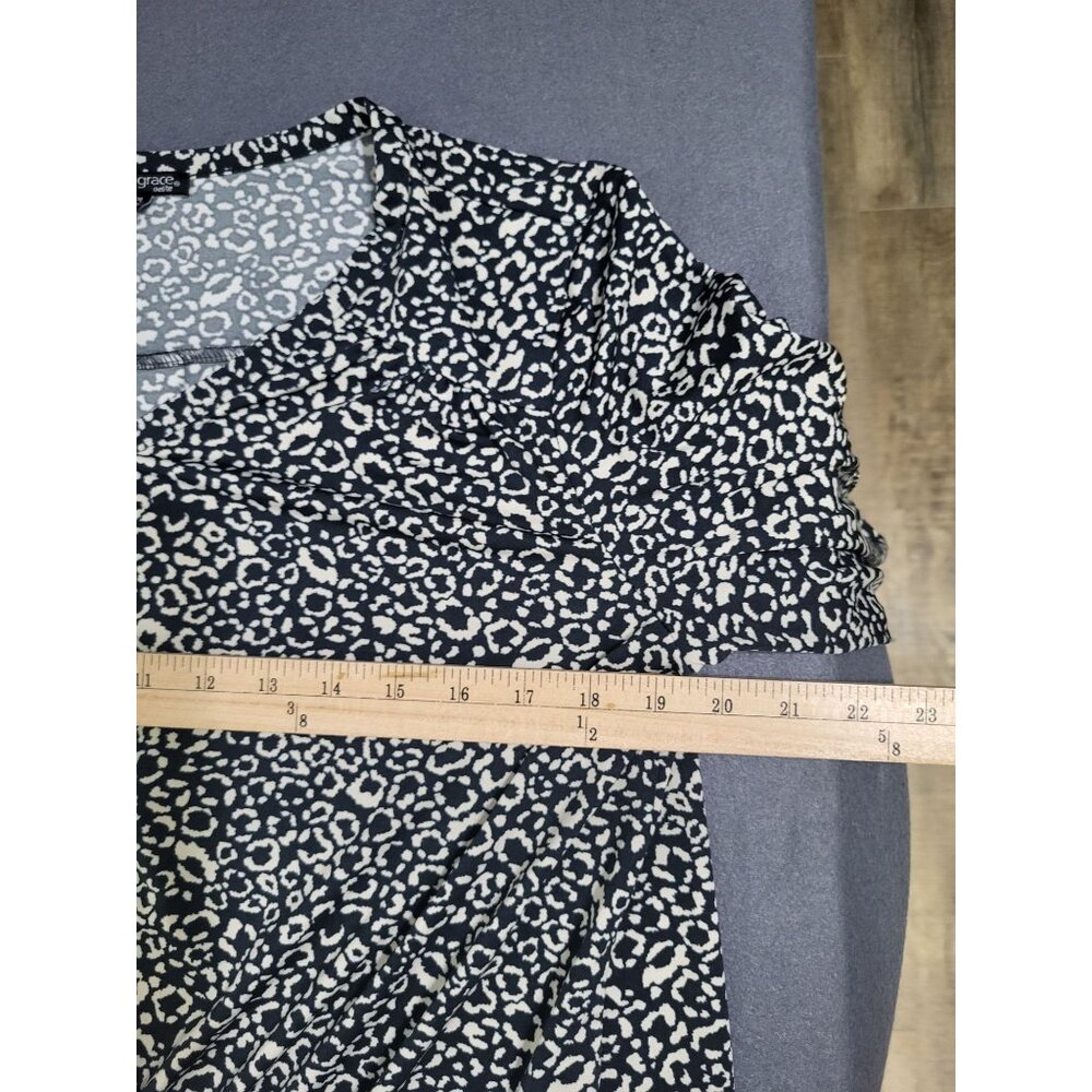 AVA & GRACE Women's Large Petite Tie Front Blouse Animal Print Roll Tab Sleeve - Picture 7 of 9